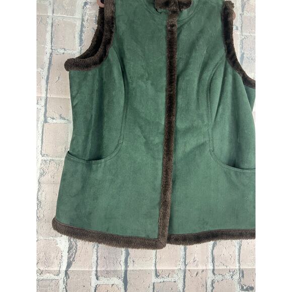 Style & Co Hunter Green suede look fur lined vest with hidden Snap buttons/ Size - Picture 6 of 12